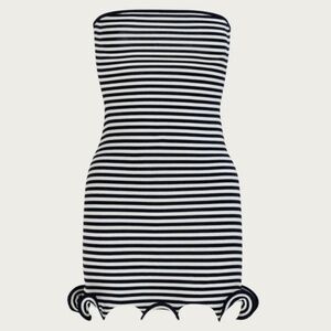 Same Navy and White Ruffle Hem Strapless Mini Dress in Small